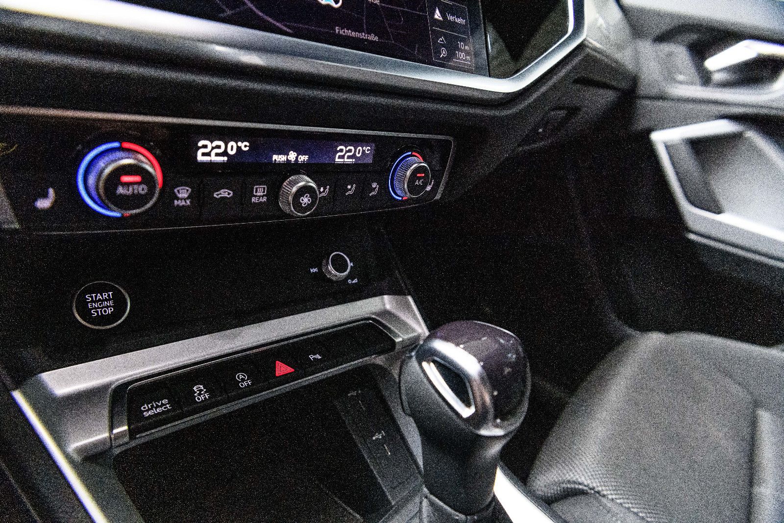 Fahrzeugabbildung Audi Q3 Sportback 35 TFSI S line *LED *Daytona