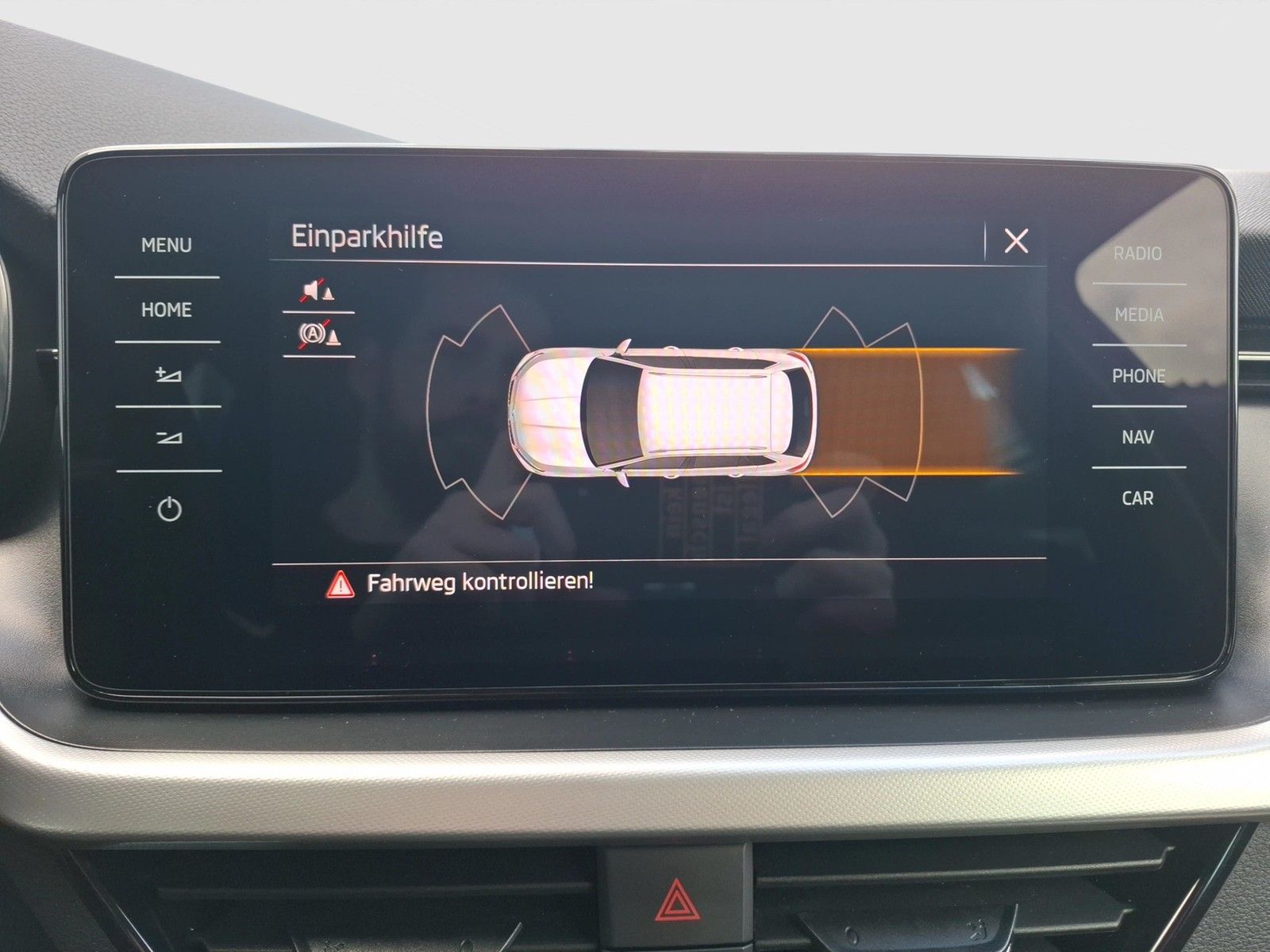 Fahrzeugabbildung SKODA Kamiq TSI Ambition Navi VC GRA PDC SH LM