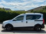 Dacia Dokker TCe 115 Stepway Celebration*KLIMA*NAVI* - Dacia Dokker Celebration mit Benzin-Antrieb