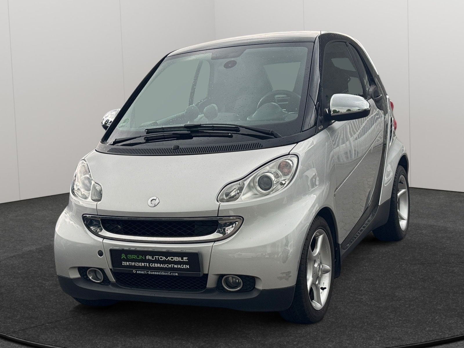 Fahrzeugabbildung Smart ForTwo  coupe Basis 52kW*Servo*Klima*8Fach Alu