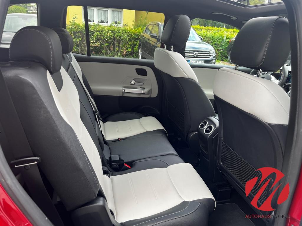 Mercedes-Benz GLB 220