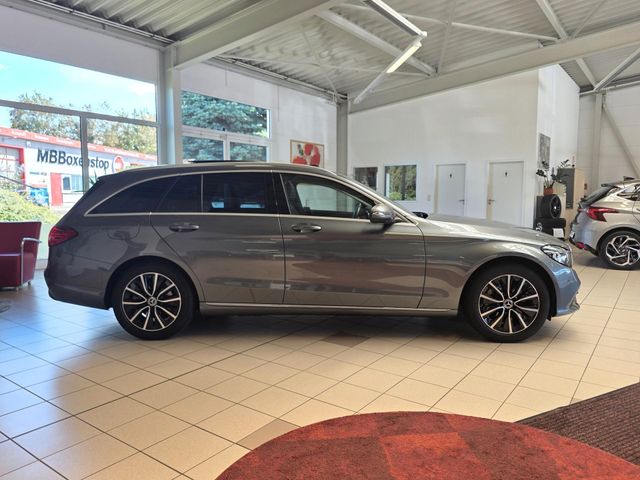 MERCEDES-BENZ C 300 — Foto 11