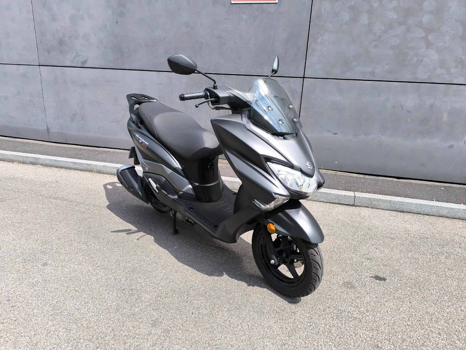 Suzuki UB 125 Burgman