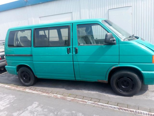 Volkswagen VW t4  2.5 mit Benzin U.gas