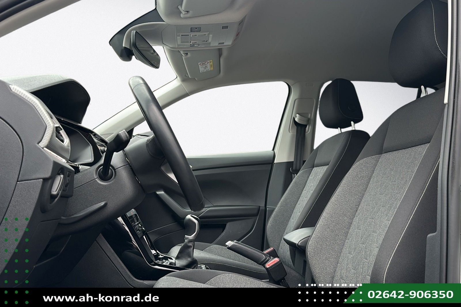 Fahrzeugabbildung Volkswagen T-Cross 1.0 TSI Move+PDC+Sitzhzg.+AHK