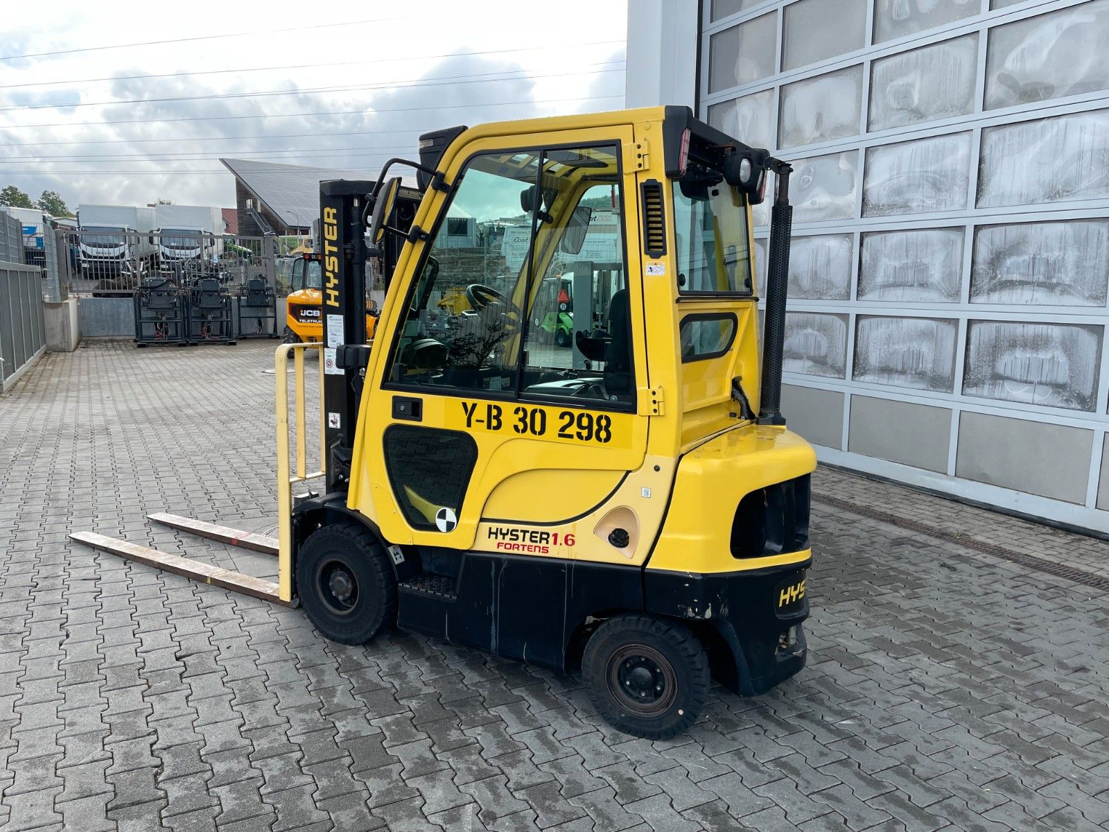 Fahrzeugabbildung Hyster H1.6 FT /  HH: 4.45m / 2.107h / SS