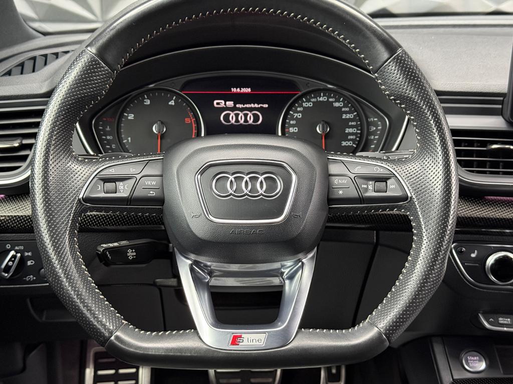 Audi Q5 2.0 TDI quattro S line Black, Foto 35 von 50