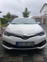 Toyota Auris 1.2 Turbo. Zul. 04. 2016 - Toyota Auris