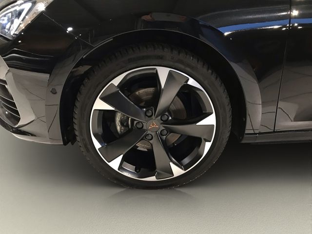 Leon 1.5 eTSI DSG*KAMERA*NAVI*SHZ*LRH*