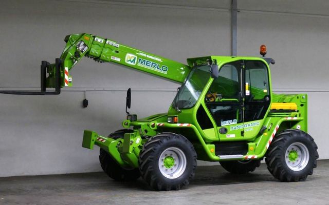 Merlo P 38.13 - 4x4x4 - 13m / 3.8t. vgl. 38.14  40.14