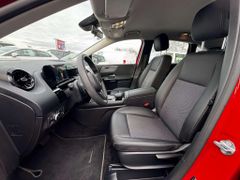 Fahrzeugabbildung Mercedes-Benz B 180 B 180 (247.084) *NAVI* *AHK* *Spur*