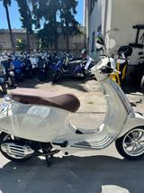 Vespa Primavera 50 LED USB LM nur 1433 KM - Offers