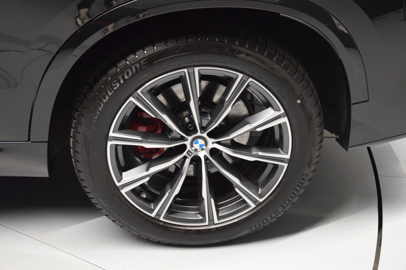 Fahrzeugabbildung BMW X5 30 d xDrive M Sport Pano Sitzbelüft. AHK HuD
