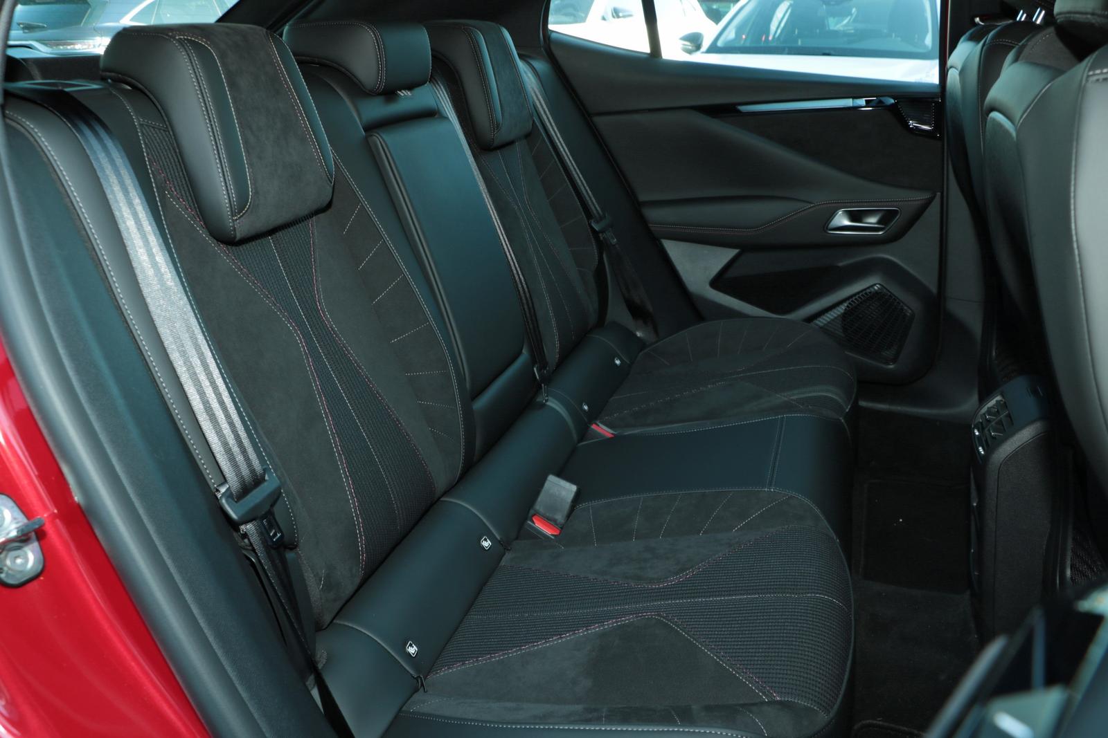 DS Automobiles DS4 1.2 PureTech 130 Performance Line Klimaau./ 