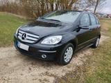 Mercedes-Benz B 160 BlueEFFICIENCY - - gebrauchte Mercedes-Benz B 160 aus dem Jahr 2009