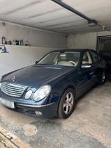 Mercedes-Benz E-Klasse E 240 - Rentnerfahr... - gebrauchte Mercedes-Benz E 240 aus dem Jahr 2002