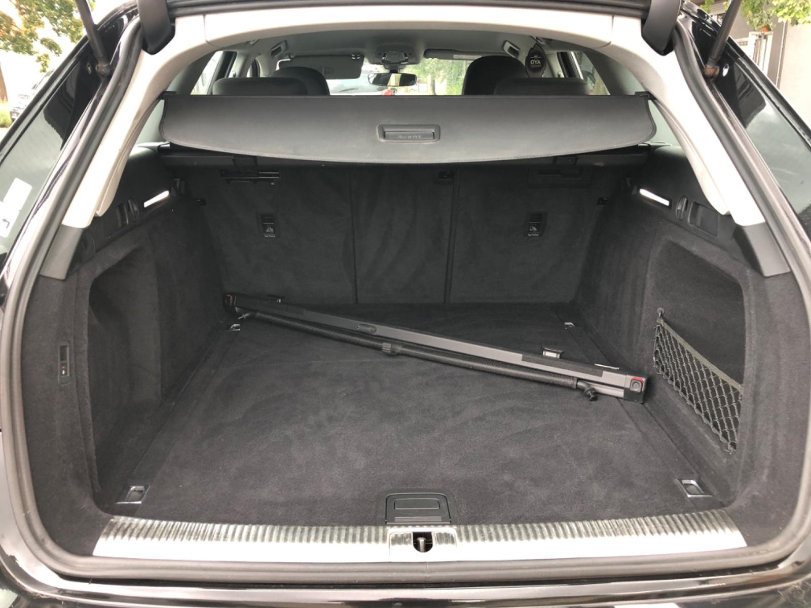 AUDI A4 AVANT 2.0 TDI 150ch - SPORT - GPS MMI - ATTELAGE - XÉNON - SIÈGES CHAUFFANTS
