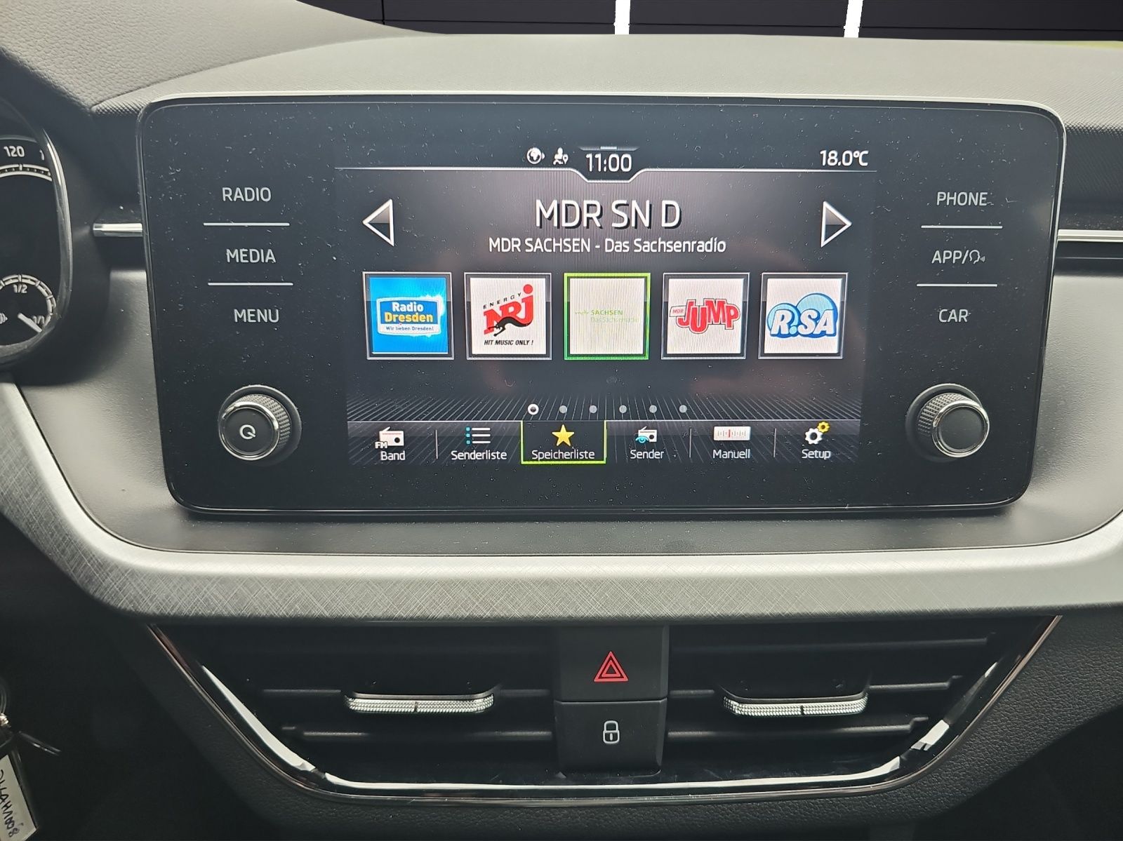 Fahrzeugabbildung SKODA Scala Tour 1.0 TSI ACC KAMERA LED