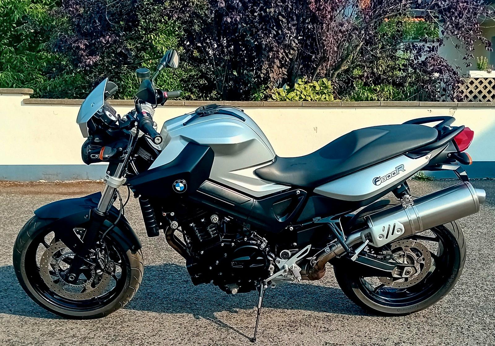 BMW F 800 R nur 21tkm viele Extras Topzustand