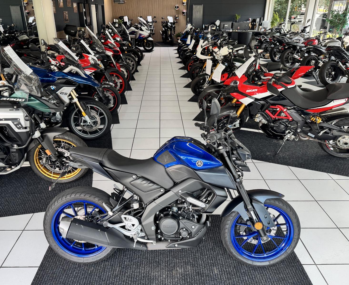 Yamaha MT 125 *1.Hand*