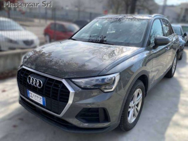 Audi AUDI Q3 Q3 II 35 2.0 tdi Business quattro s-tron imagem 2