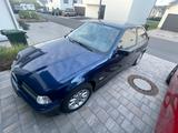 BMW 316i Compact - - BMW 316 aus 1999: Compact