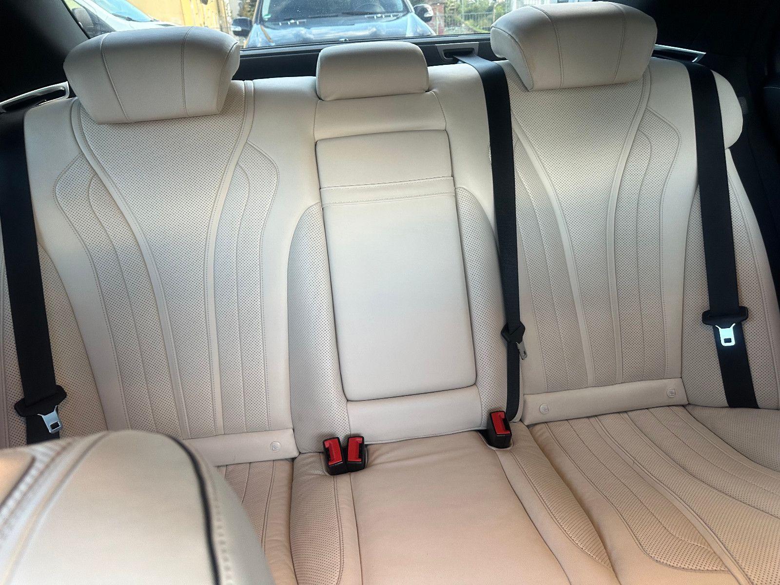 Fahrzeugabbildung Mercedes-Benz S 560 4MATIC*AMG LINE+MOD.2018*