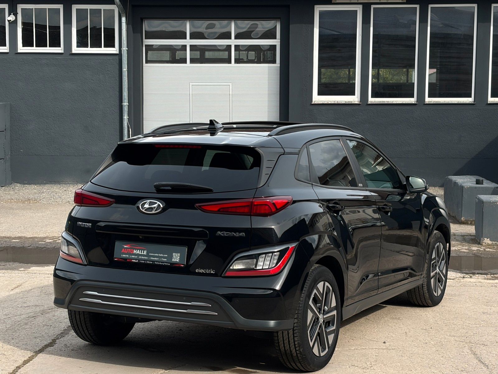 Fahrzeugabbildung Hyundai Kona E Trend 2WD Kamera Schiebedach ACC HuD LHZ