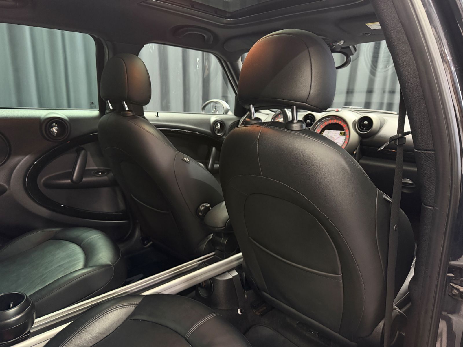Fahrzeugabbildung MINI COOPER D Countryman Cooper D All4|PANO|NAVI|
