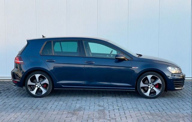 Volkswagen Golf 2.0 TSI BMT GTI Performance GTI Performance