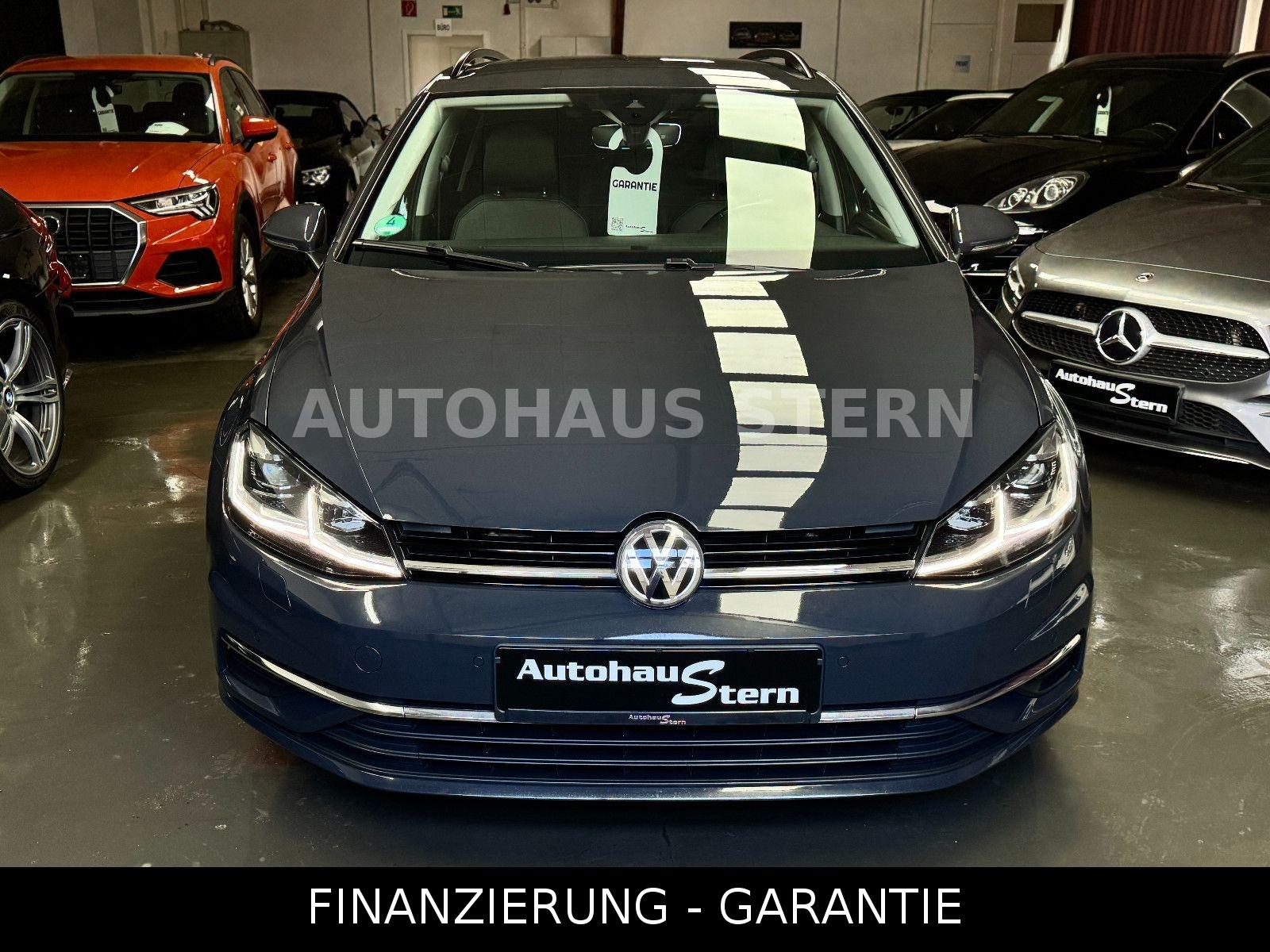 Volkswagen Golf VII 1.6 TDI Variant ACC Spur LED Massage