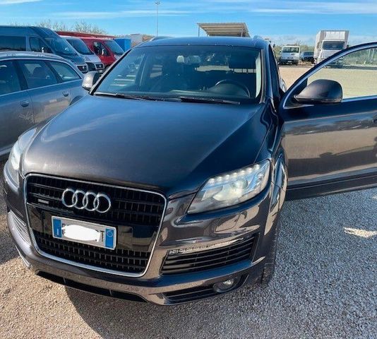 Audi Q7 3.0 V6 TDI 233CV quattro tiptronic 7 POS