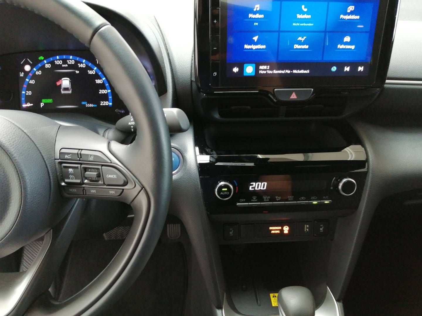 Fahrzeugabbildung Toyota Yaris Cross Hybrid