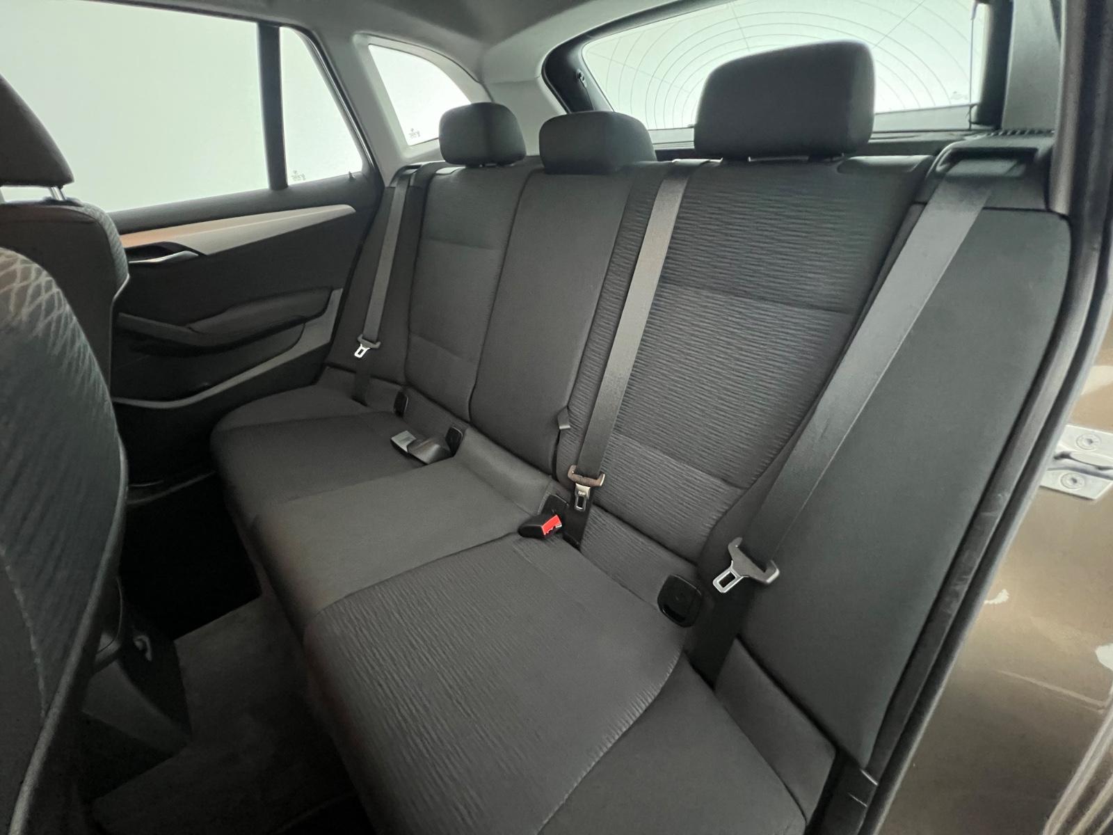 BMW X1 sDrive 20i / 1.HD / NUR 58.tKM / XENON / NAVI