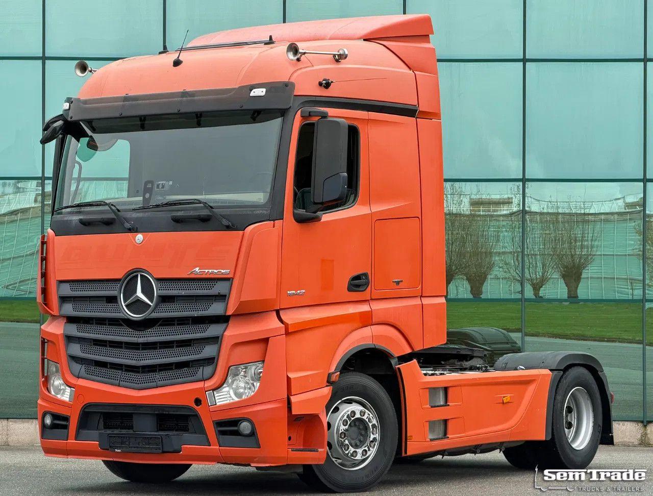 Mercedes-Benz Actros 1842 2X TANKS FULL SPOILER