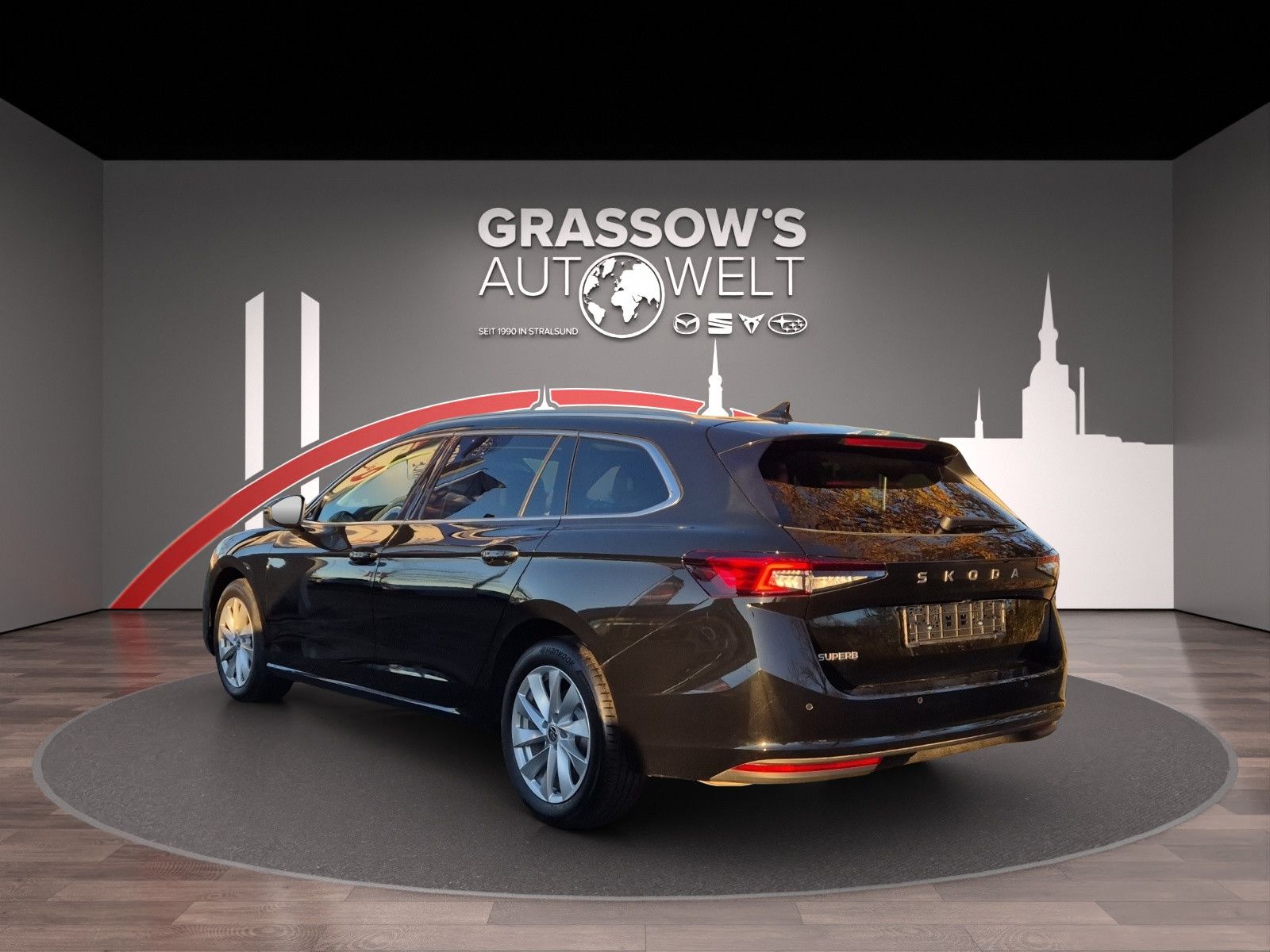 Fahrzeugabbildung SKODA Superb 1.5 TSI DSG Combi ACC/SHZ/LED/NAVI/RFK