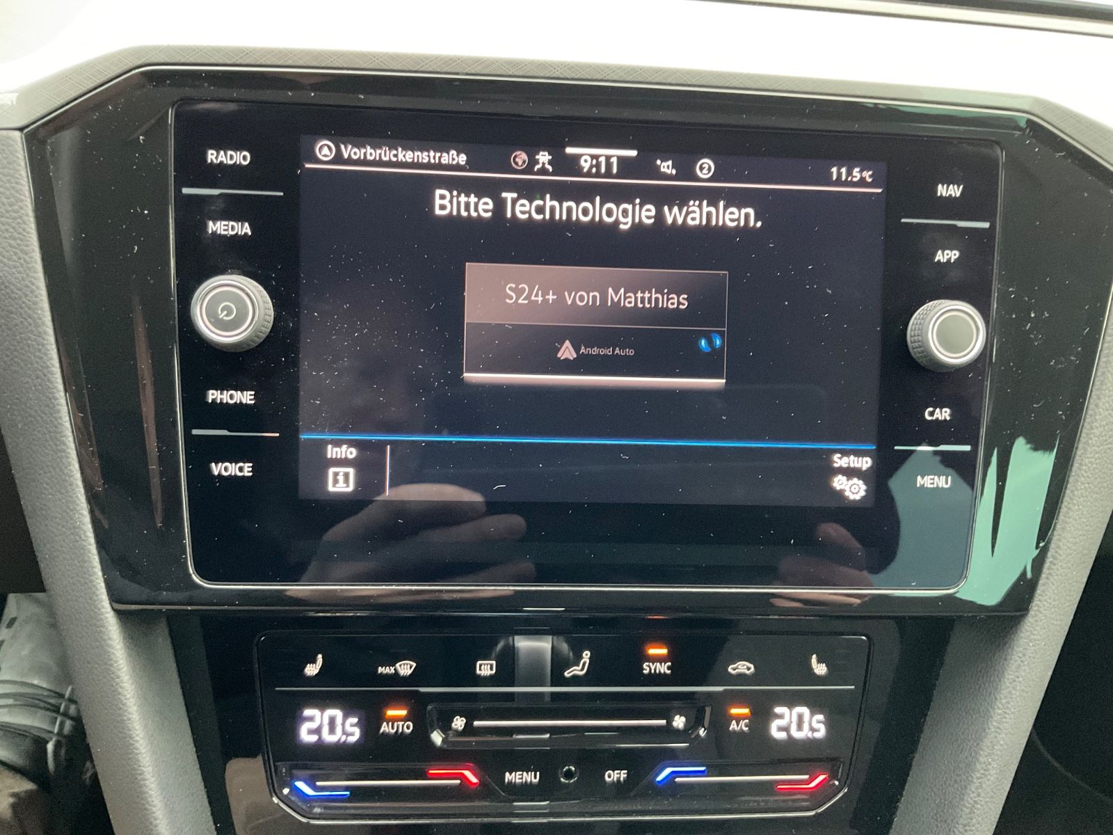 Fahrzeugabbildung Volkswagen Passat Variant 2.0 TDI DSG Busi,Kamera,LED,ACC