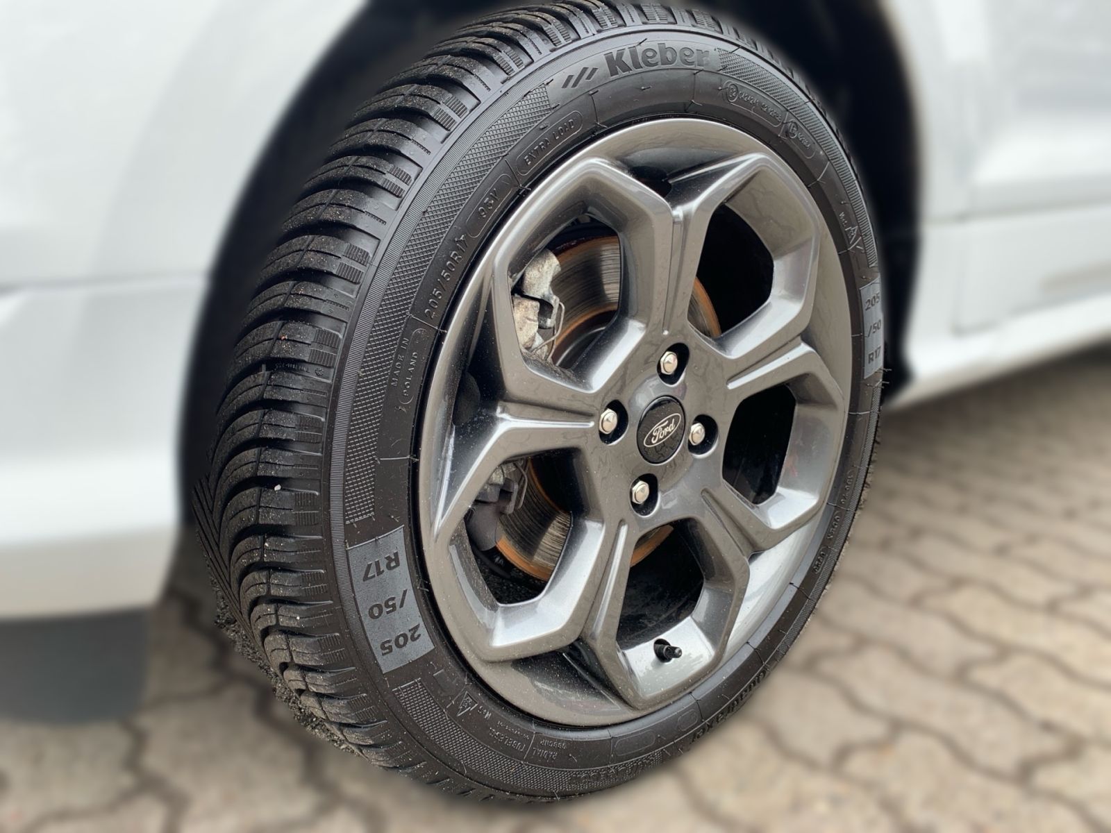 Fahrzeugabbildung Ford EcoSport 1.0 EcoBoost Automatik ST-Line Start/St