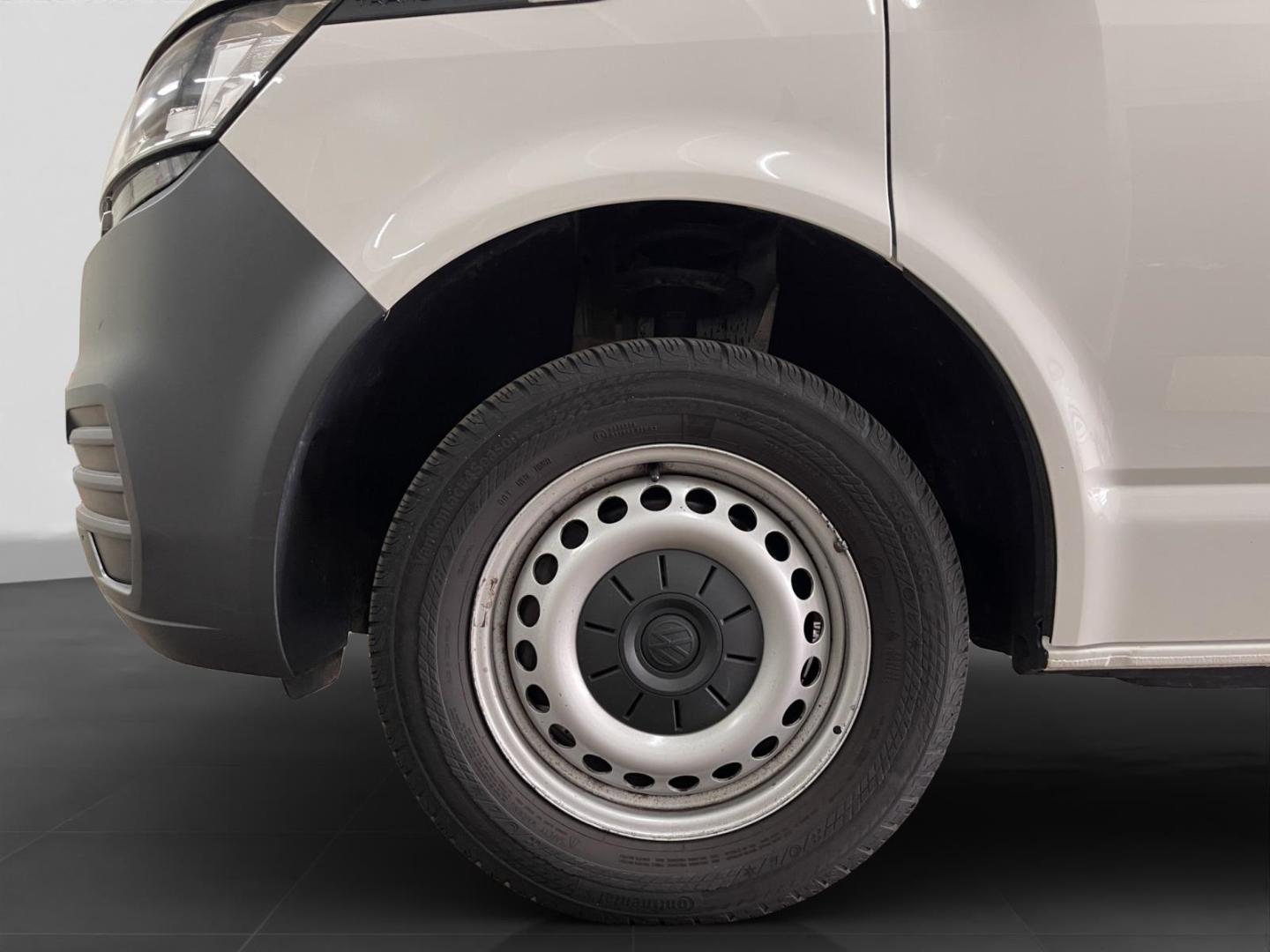 Volkswagen T6.1 Transporter Kasten Plus 2.0 TDI AHK Kamera 