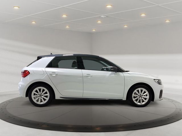 A1 Sportback advanced 30 TFSI S tronic,LED,Carpl