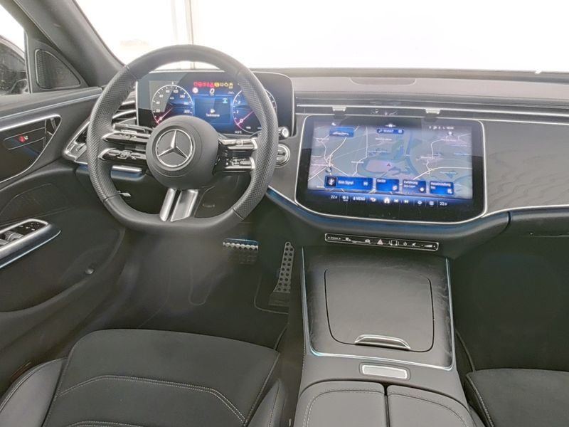 Fahrzeugabbildung Mercedes-Benz E 200 AMG Advanced*Towinkel*Night*Kamera*LED*19"