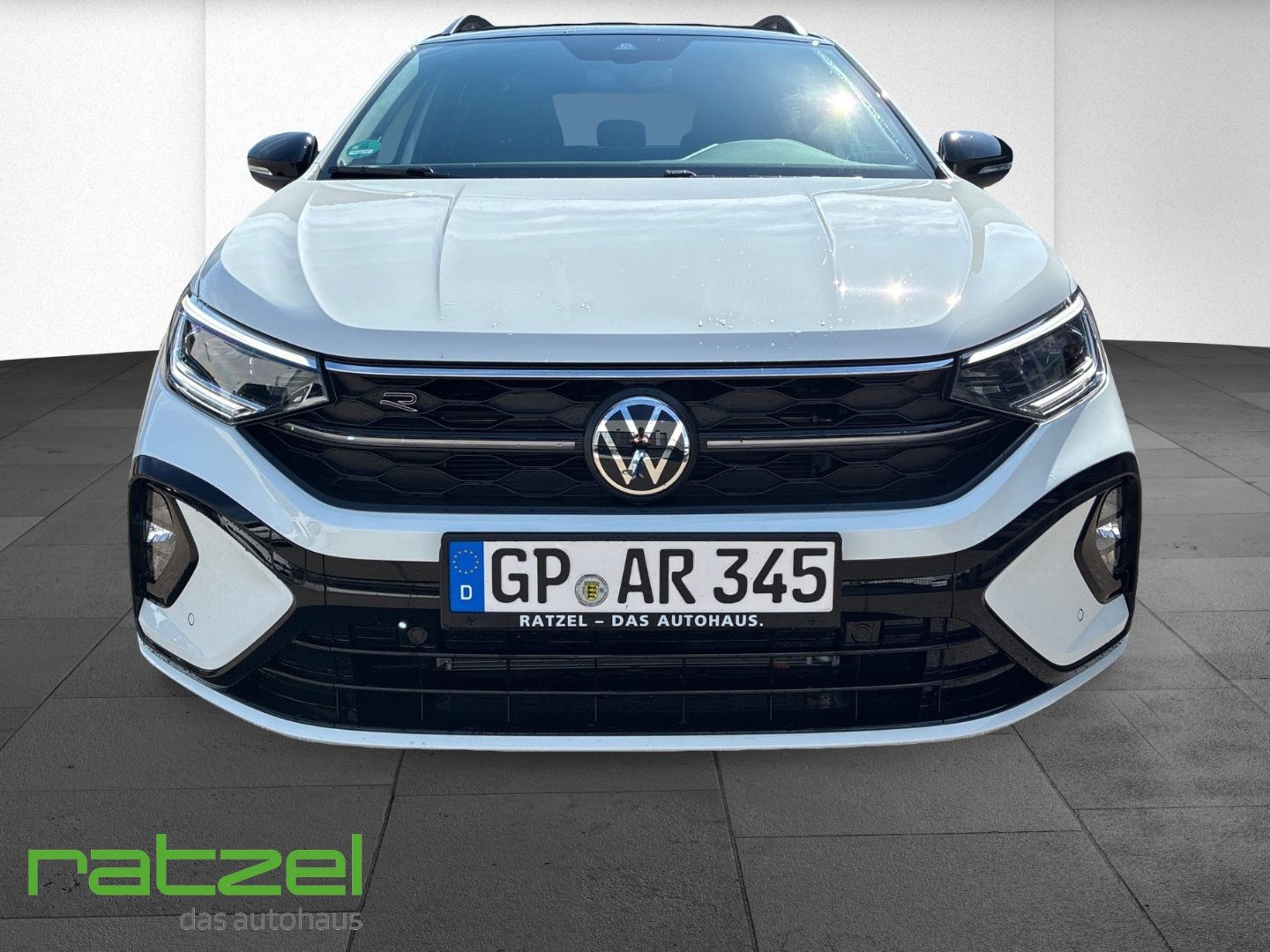 Fahrzeugabbildung Volkswagen Taigo R-LINE 1.0 TSI DSG LED+ACC+Kamera+PDC