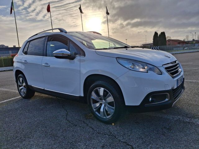 Peugeot PEUGEOT 2008 1.2 VTi 82CV. ALLURE PURETECH-NAVI-