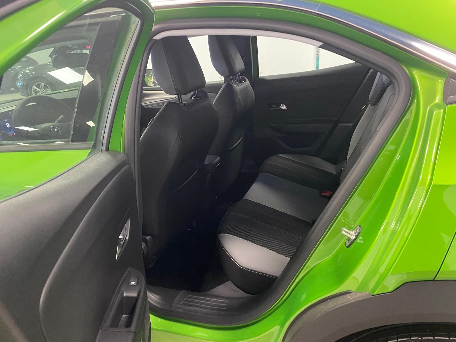 Fahrzeugabbildung Opel Mokka 1.2 Turbo 74kW Edition+ACC+LED+APP CONNECT