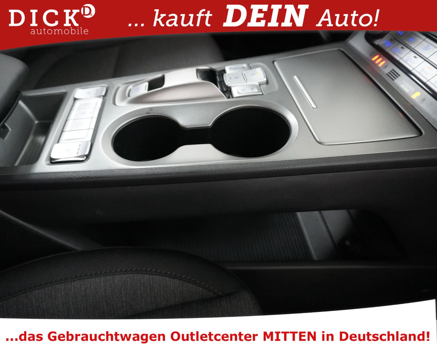 Fahrzeugabbildung Hyundai KONA Elektro Select NAVI+SHZ+KAMER+DAB+CARPL+ACC