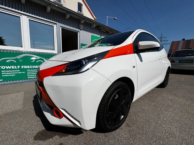 Toyota Aygo (X) 1,0-l-VVT-I-X-PLAY*SERVO*AUTOMATIK*TÜV