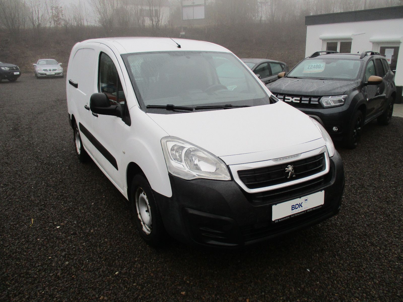 PEUGEOT Partner
