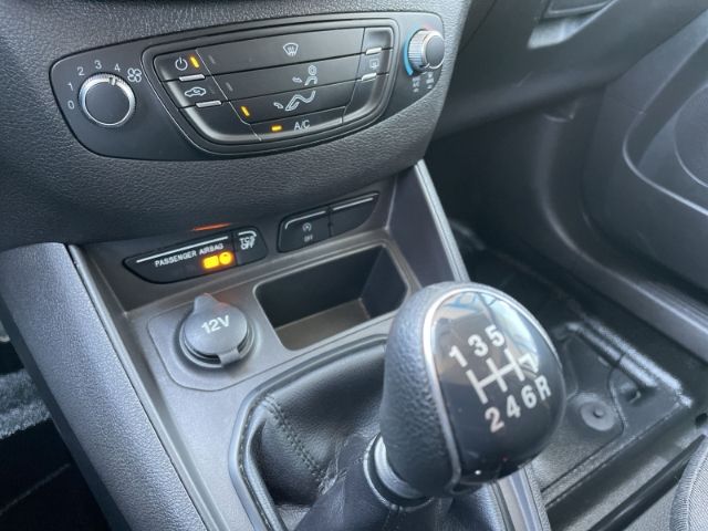 Fahrzeugabbildung Ford Transit Courier 1.0 EcoBoost Trend DAB, Klimaanl