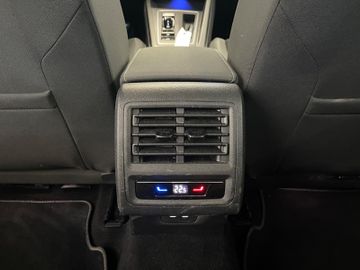 Volkswagen Golf - 12