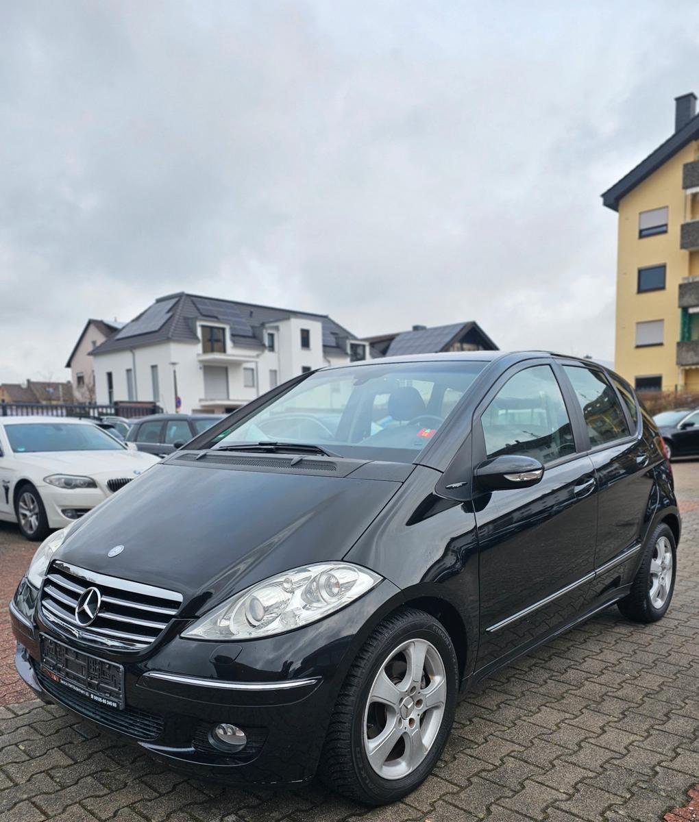 Mercedes-Benz A 200 Avantgarde/1HAND/SHG/66TKM/PDC/NAVI